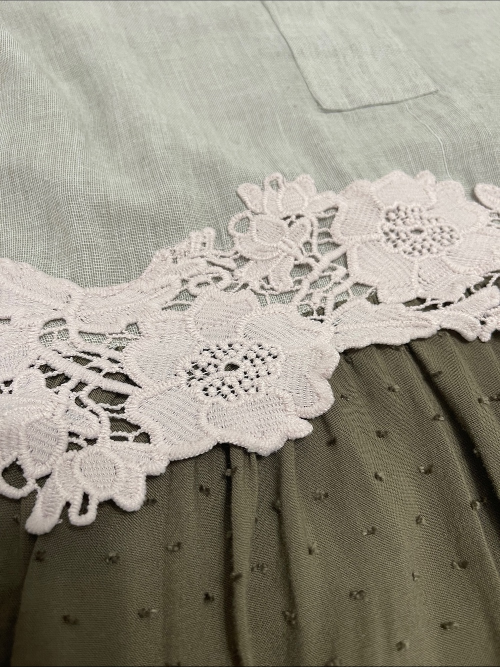 LOGO Lavish Boho Mixed Media Lace Embroidery Tunic Top Gray Olive Green Tiered M - Picture 11 of 16